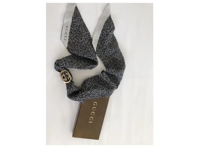 Autre Marque Talla de cuello Azul oscuro 