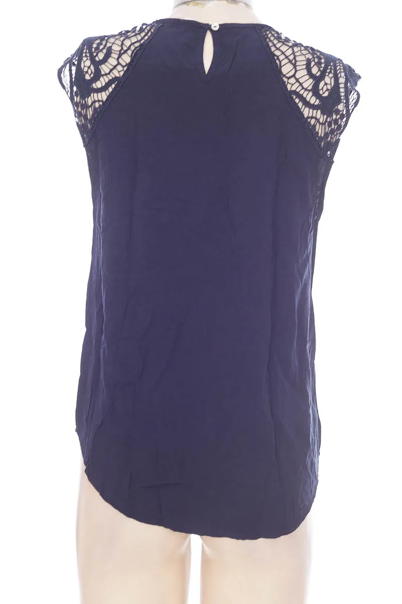 BLUSA COLOR AZUL  GEF
