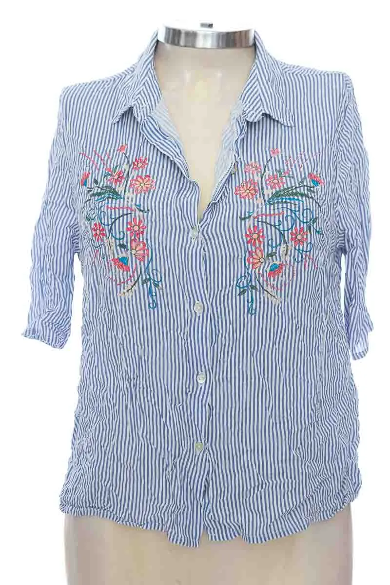 BLUSA COLOR AZUL  KOAJ