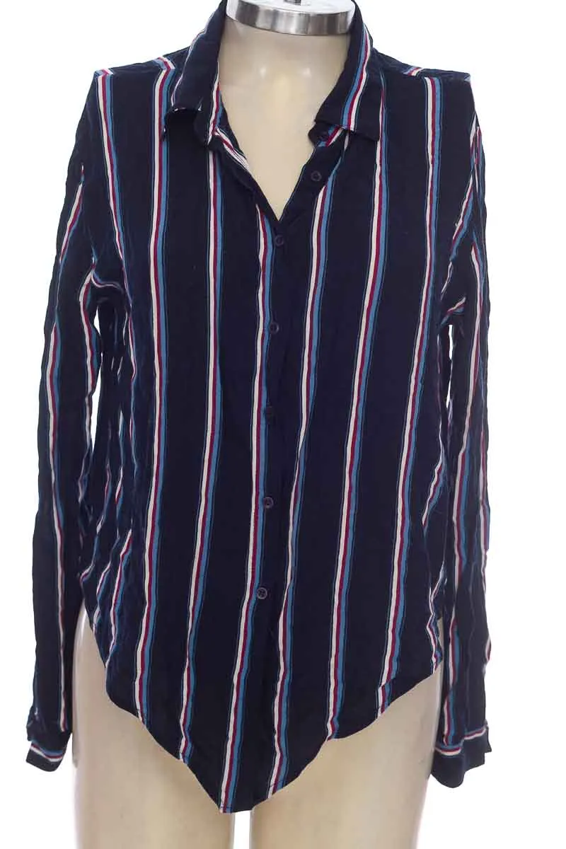 BLUSA COLOR AZUL  SYBILLA