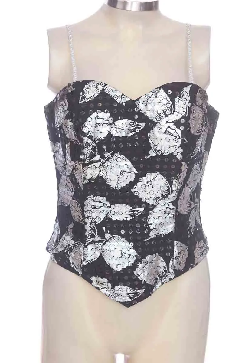 BLUSA COLOR NEGRO  CLOSEANDO