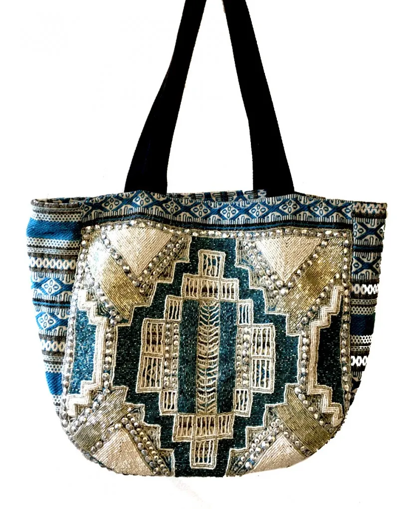 BOLSOS SHOPPING ORIGINALES HECHOS A MANO CON BORDADO GEOMETRICO DE ABALORIOS
