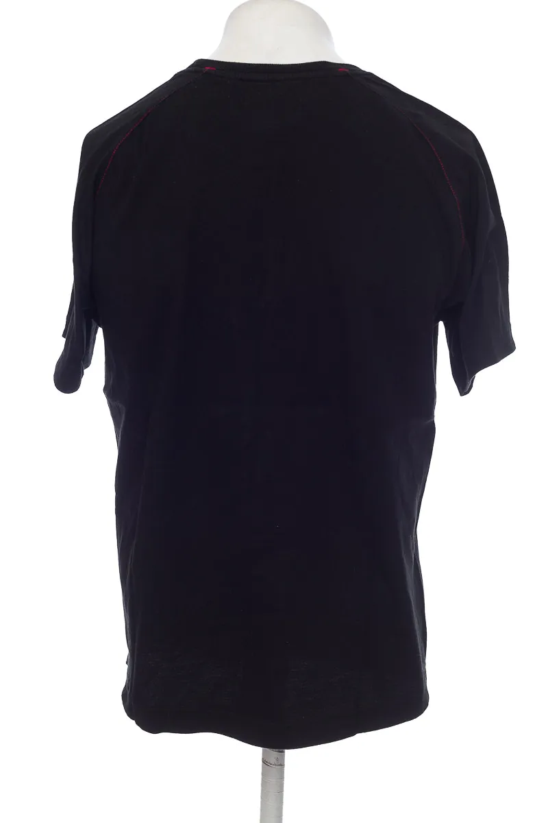 CAMISETA COLOR NEGRO  OAKLEY
