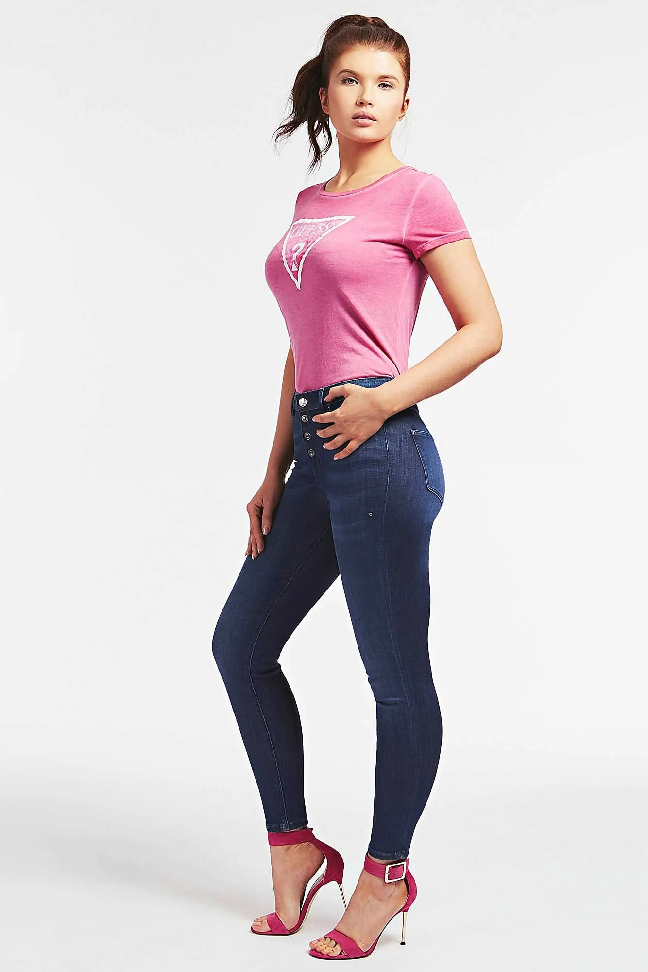 Camiseta para mujer de Guess Jeans – W0YI13R5JK1