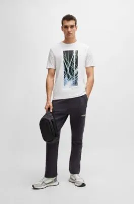 Camiseta regular fit de algodón elástico con ilustración de temporada