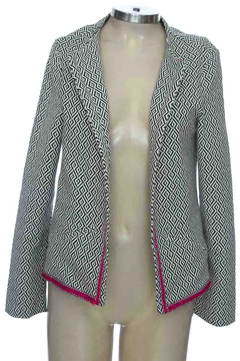 CHAQUETA / ABRIGO COLOR BLANCO  RIB &AMP; RIB
