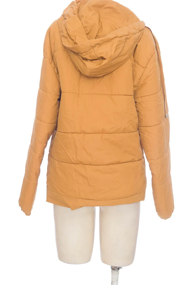 CHAQUETA / ABRIGO COLOR MOSTAZA  NUDO TEX