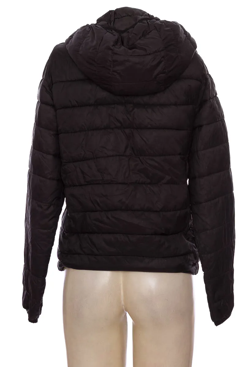 CHAQUETA / ABRIGO COLOR NEGRO  PULL &AMP; BEAR