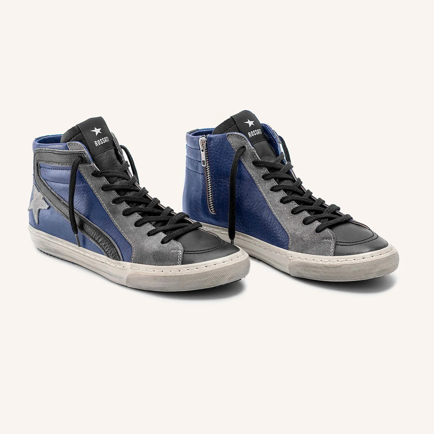 Code : 2025 Zapatilla Botita en Cuero vegetal azul, en combinación con gris y negro , íntegramente fabricada en cuero vacuno, ba