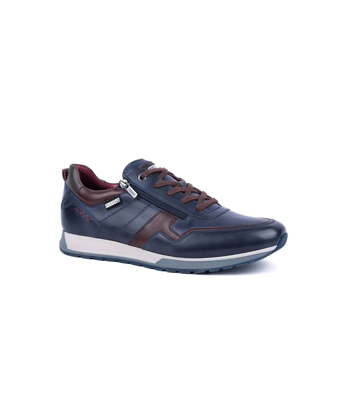 Deportivo de piel en color azul