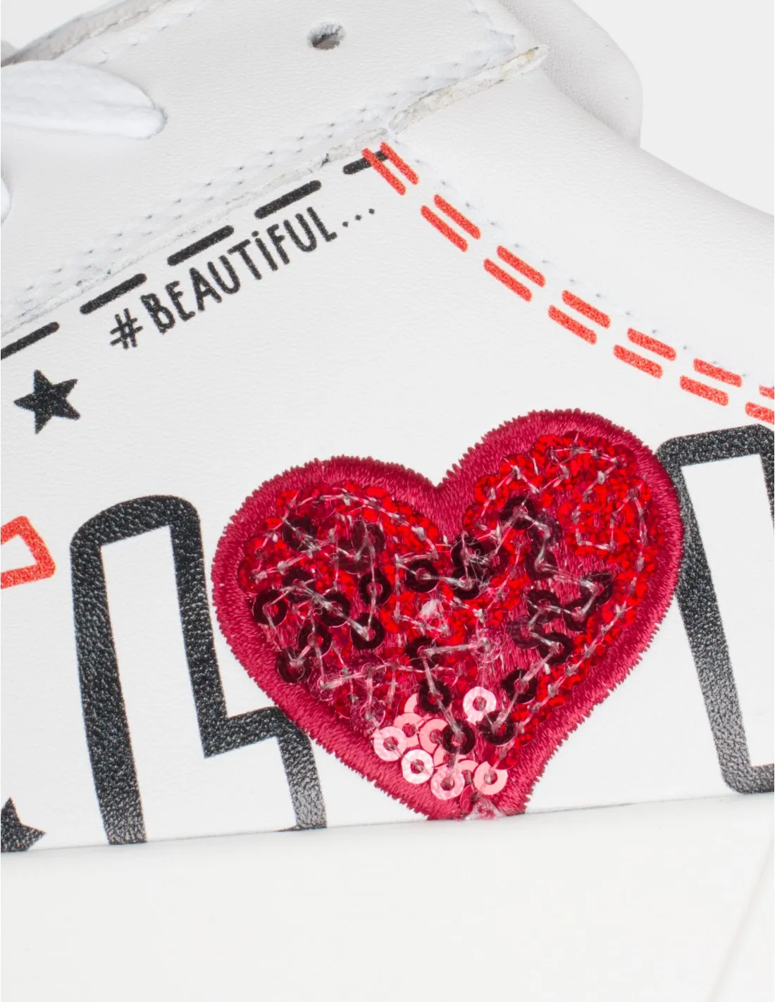EXÉ Zapatillas Piel Blancas Corazón