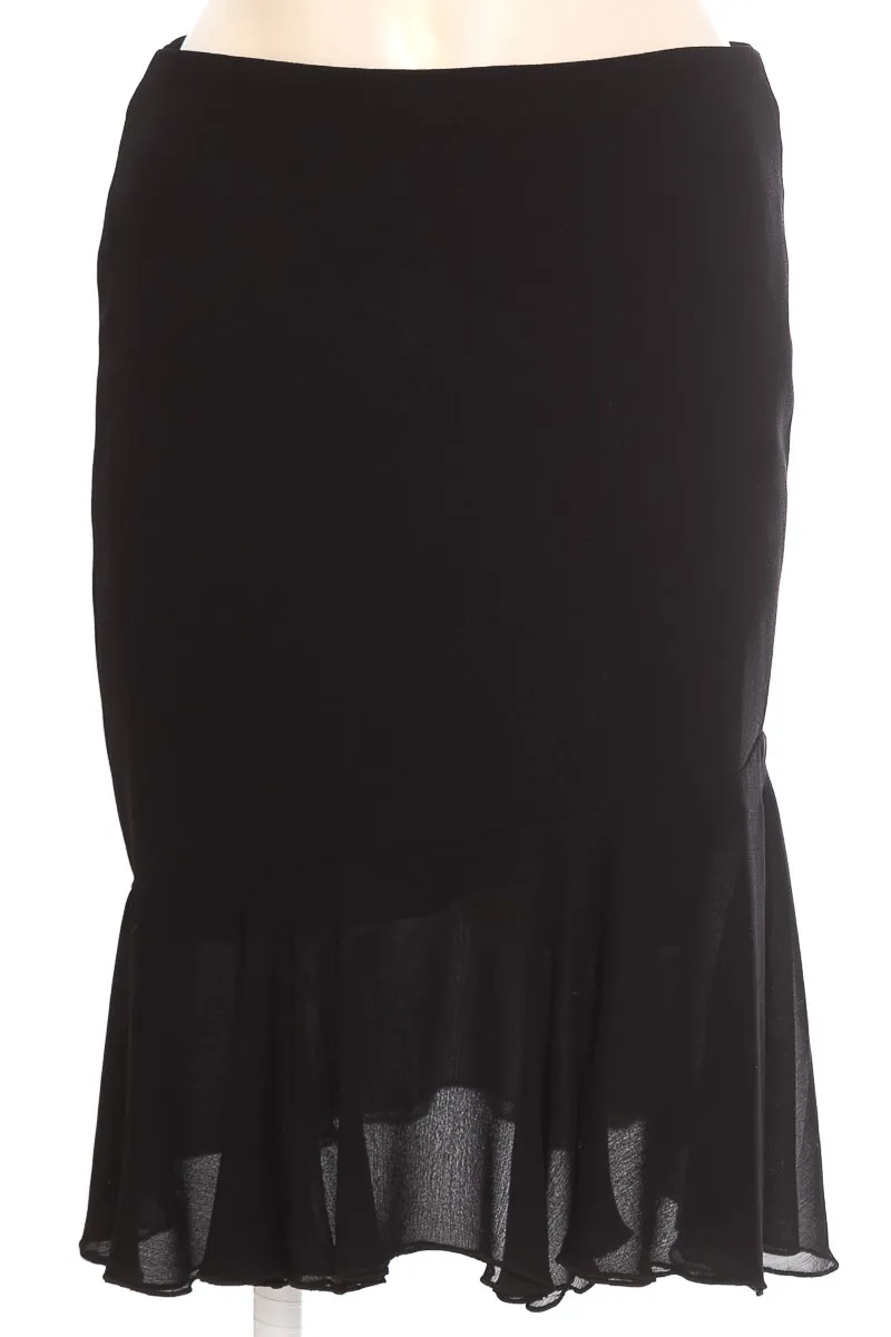 FALDA COLOR NEGRO  CLOSEANDO