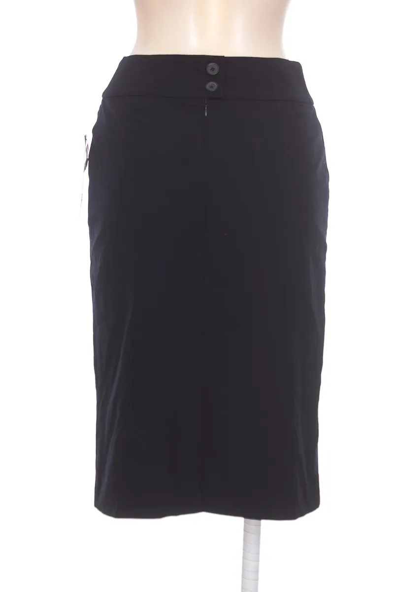 FALDA COLOR NEGRO  MOSSIMO