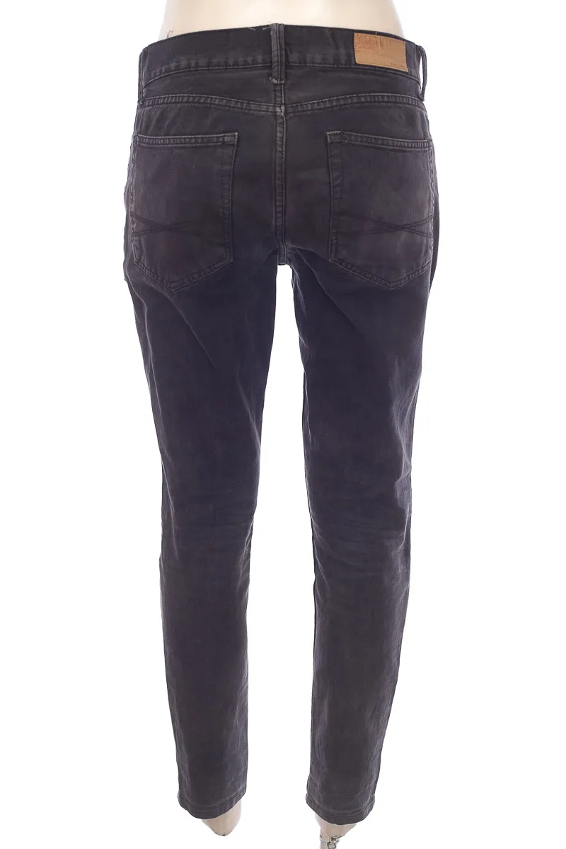 JEAN COLOR NEGRO  KOAJ