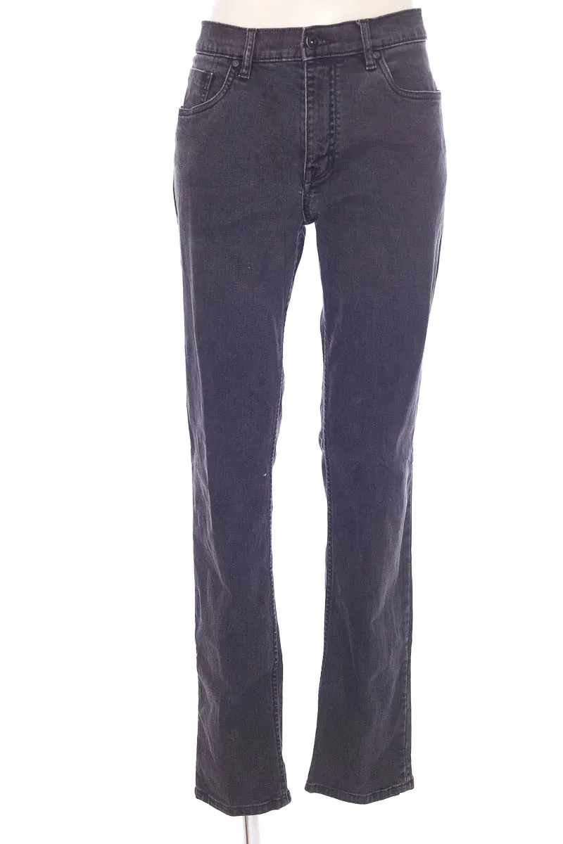 JEAN COLOR NEGRO  MNG