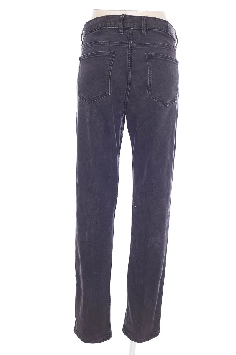 JEAN COLOR NEGRO  MNG