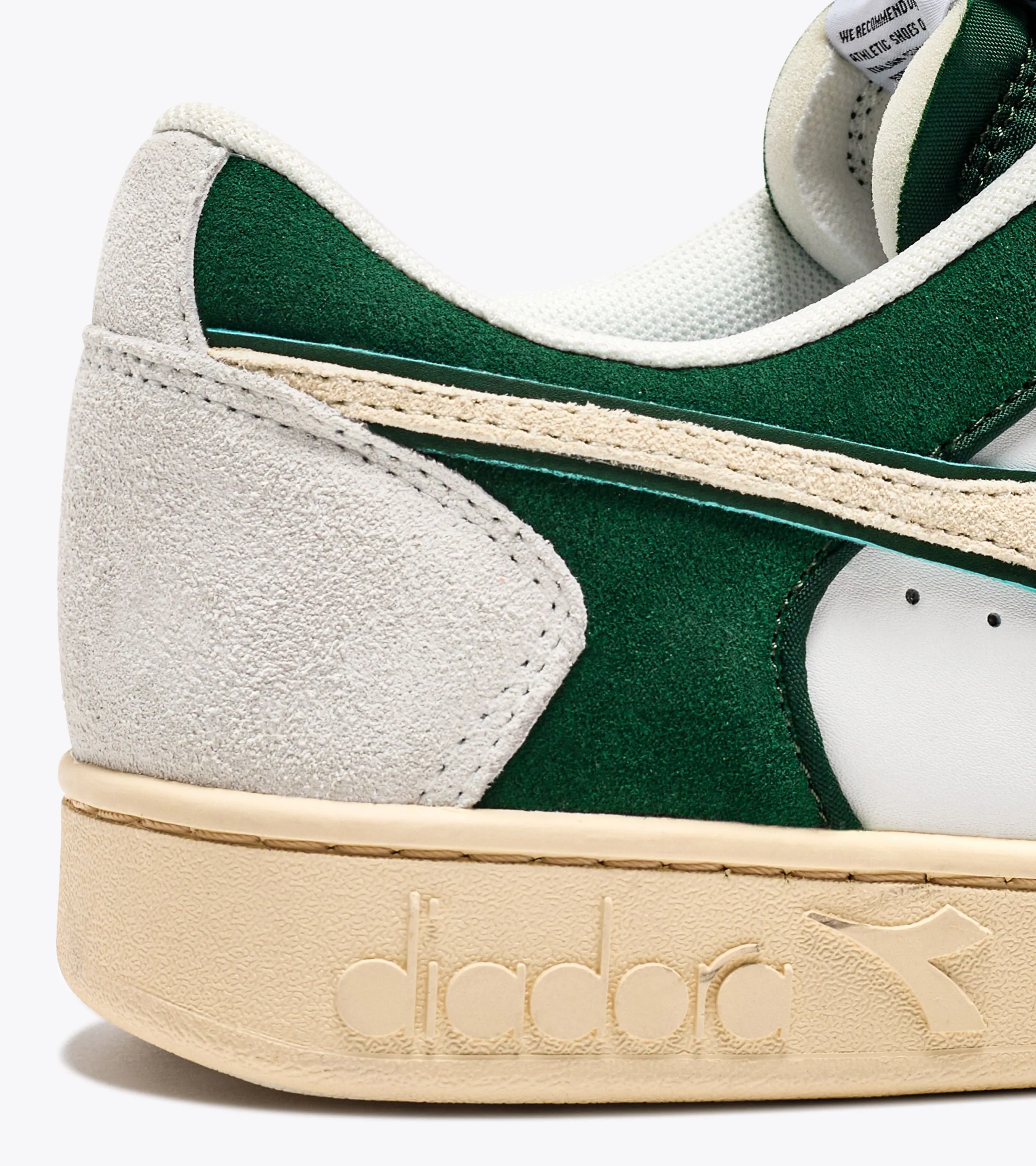 MAGIC BASKET LOW SUEDE LEATHER ZAPATILLA DEPORTIVA  GENDER NEUTRAL