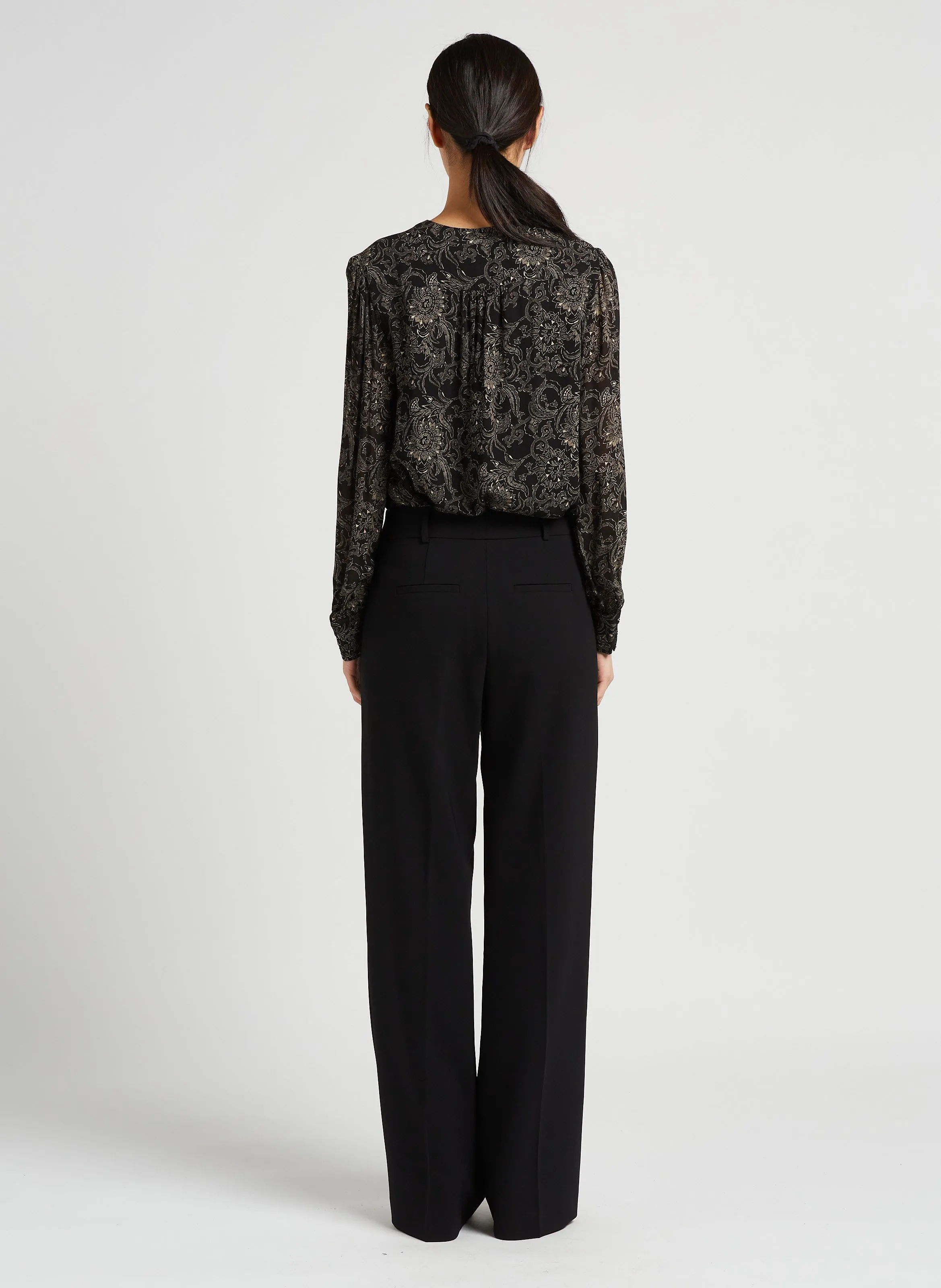MAISON 123 LAYLA  PANTALóN ANCHO VAPOROSO EN NEGRO