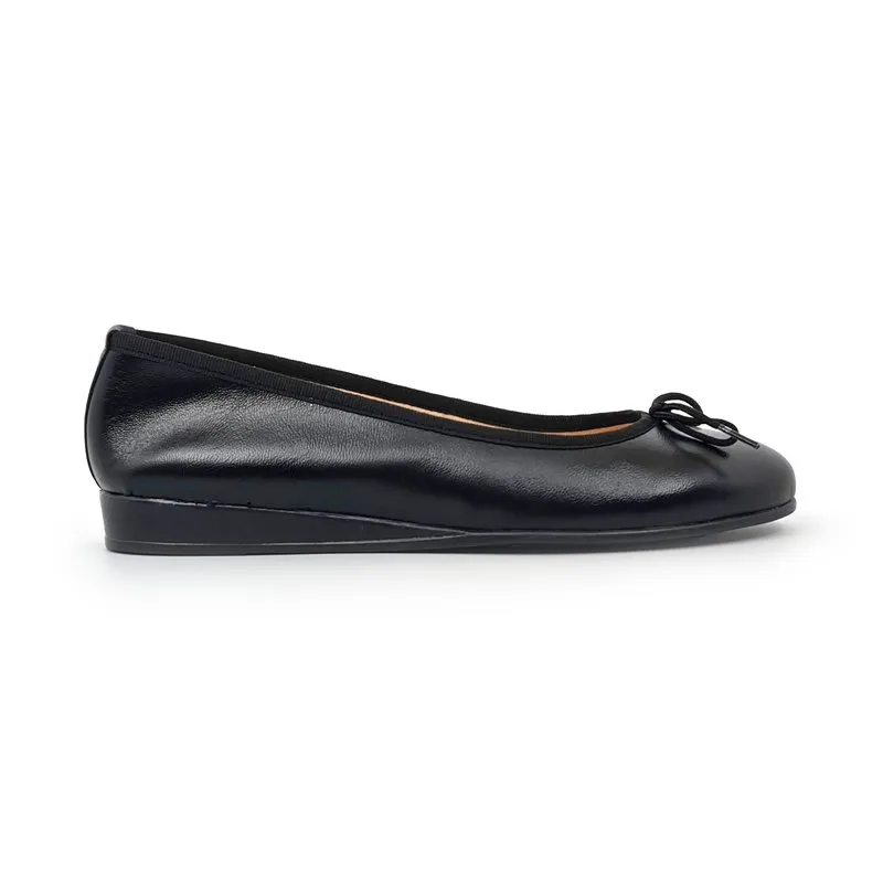 Manoletinas Cuña Baja Mujer Piel Lacito 210 Negro, de Casual