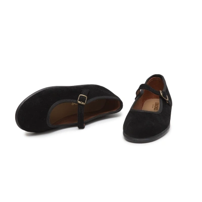 Mercedita chuches negro con hebilla
