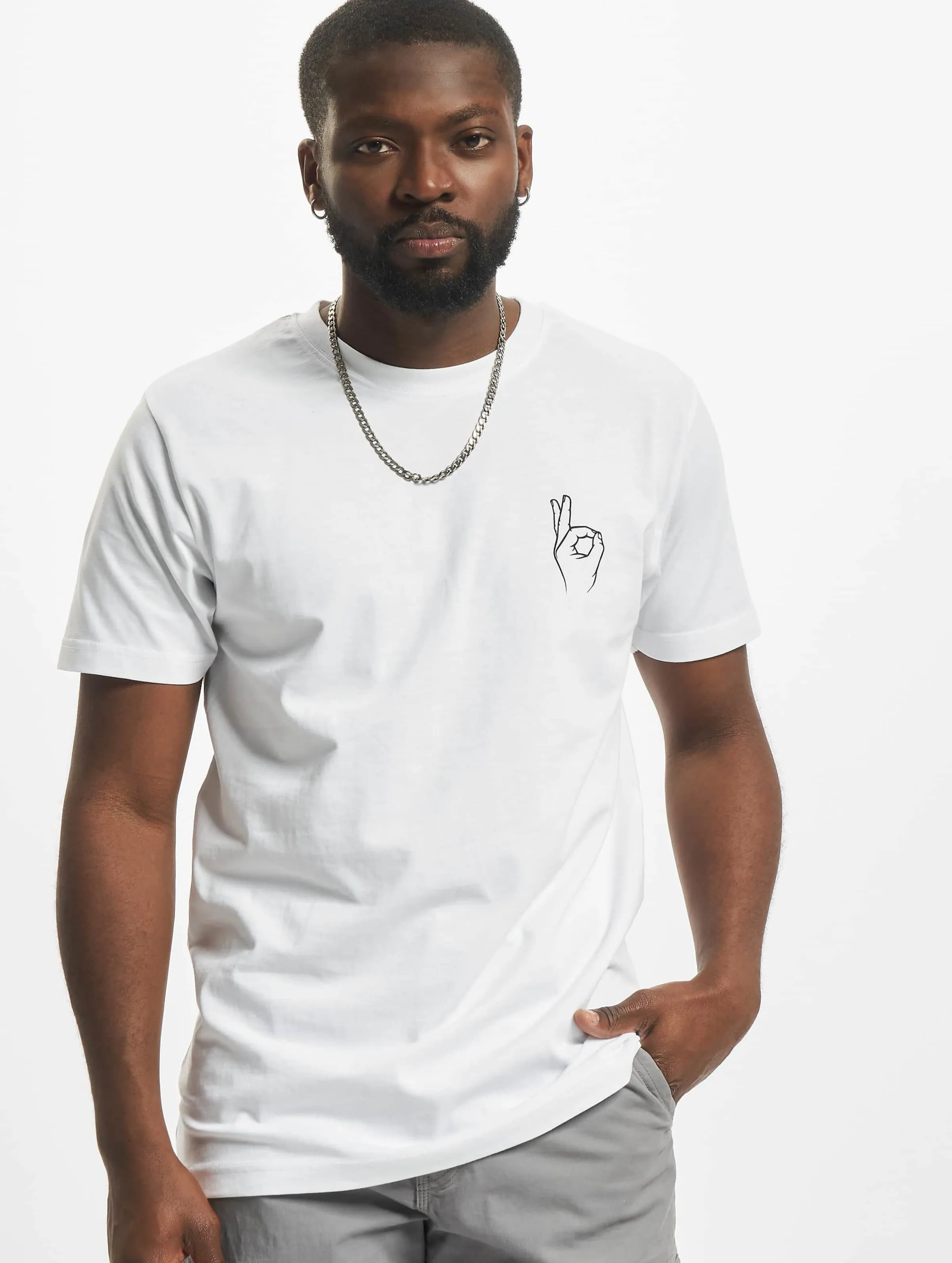 Mister Tee Easy Sign