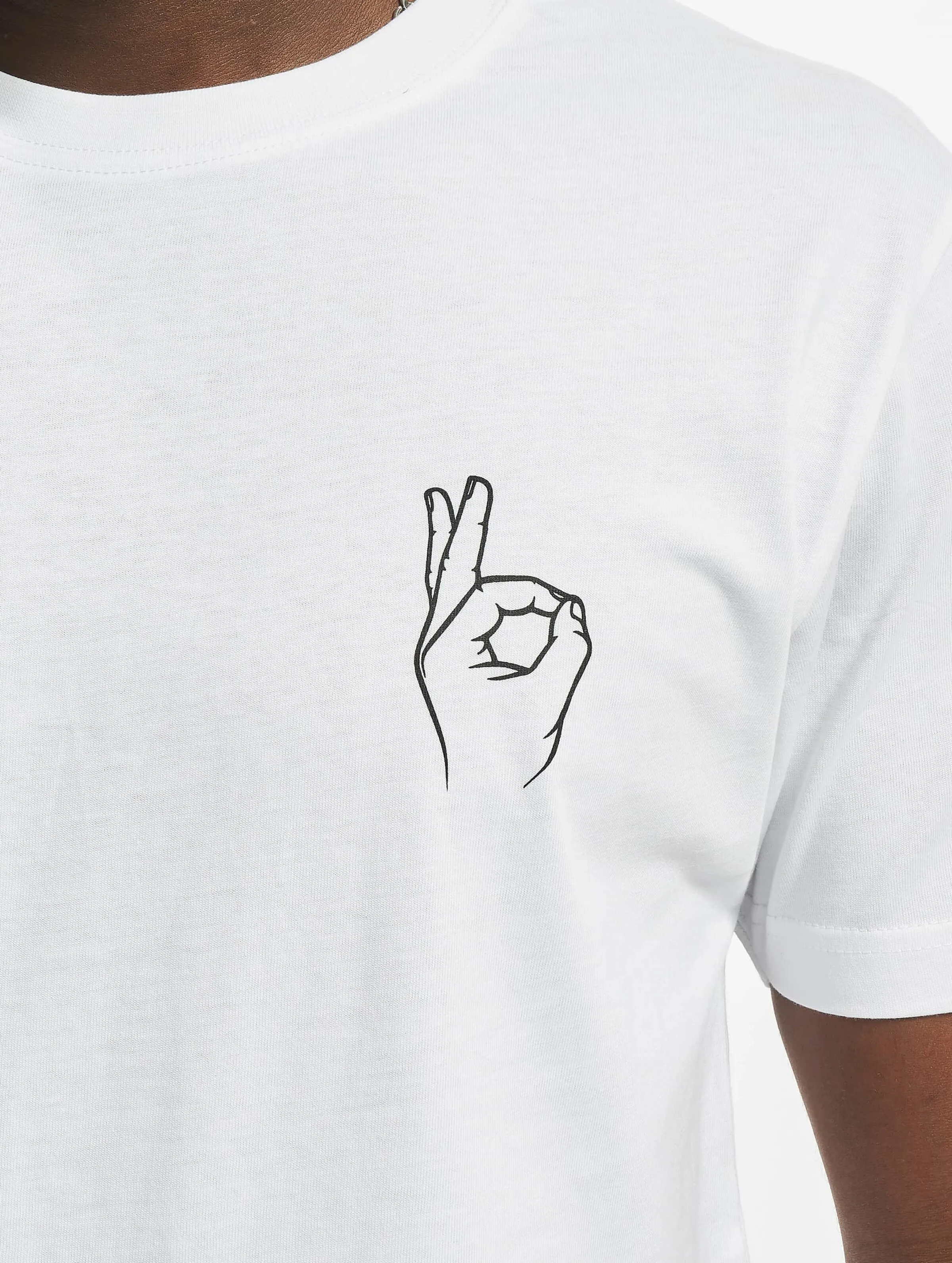 Mister Tee Easy Sign