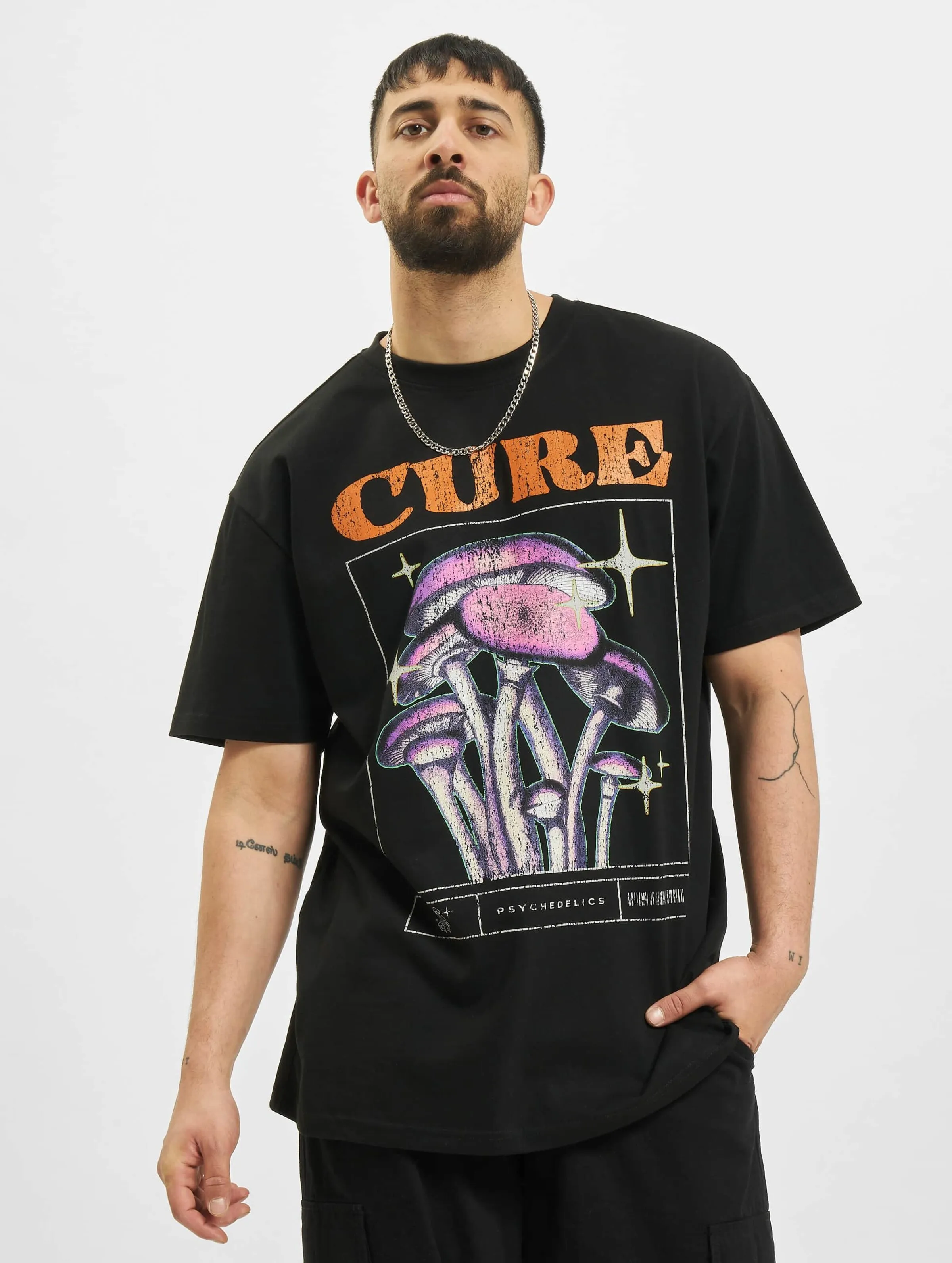 Mister Tee Upscale Cure Oversize