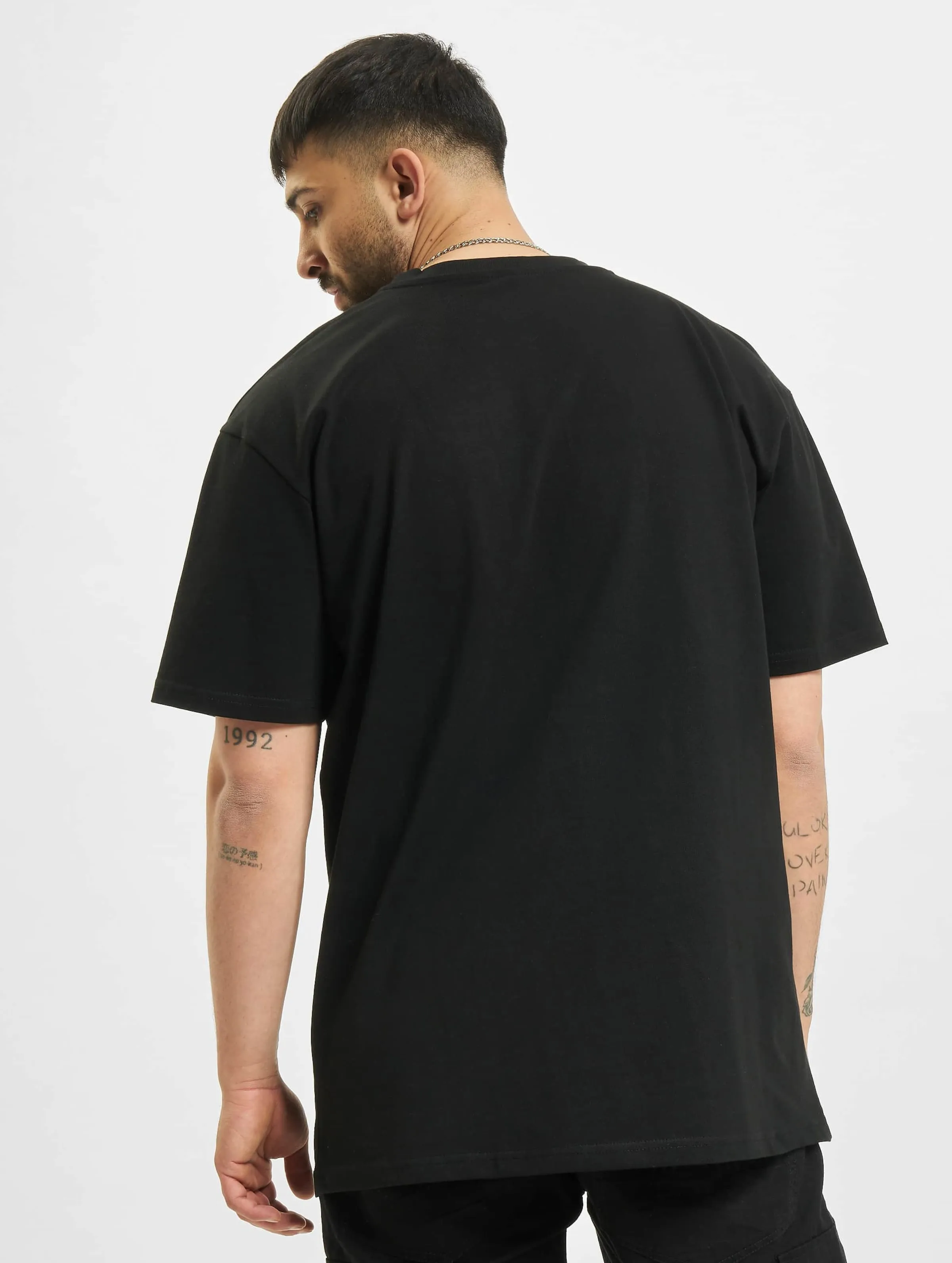 Mister Tee Upscale Cure Oversize
