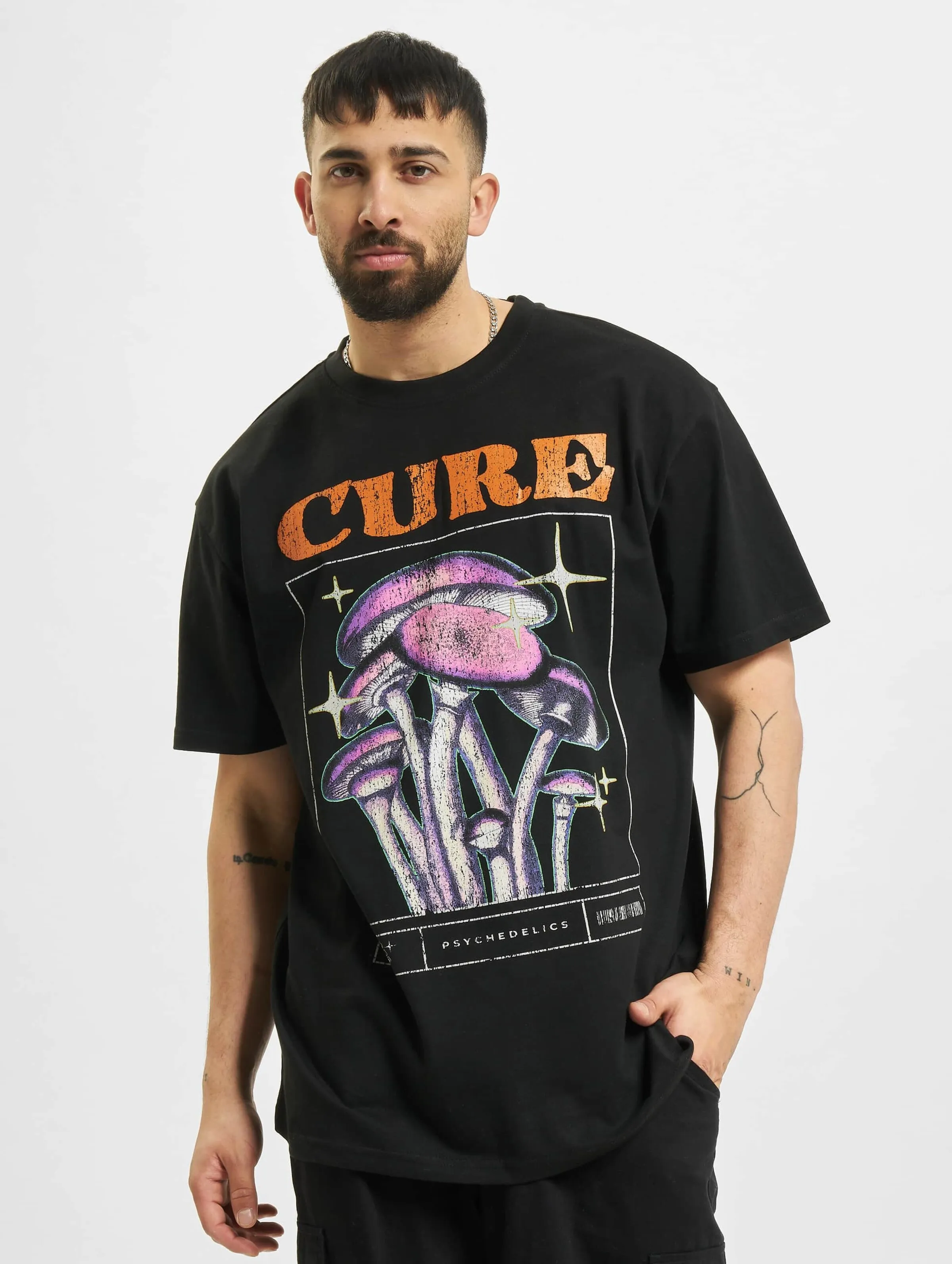 Mister Tee Upscale Cure Oversize