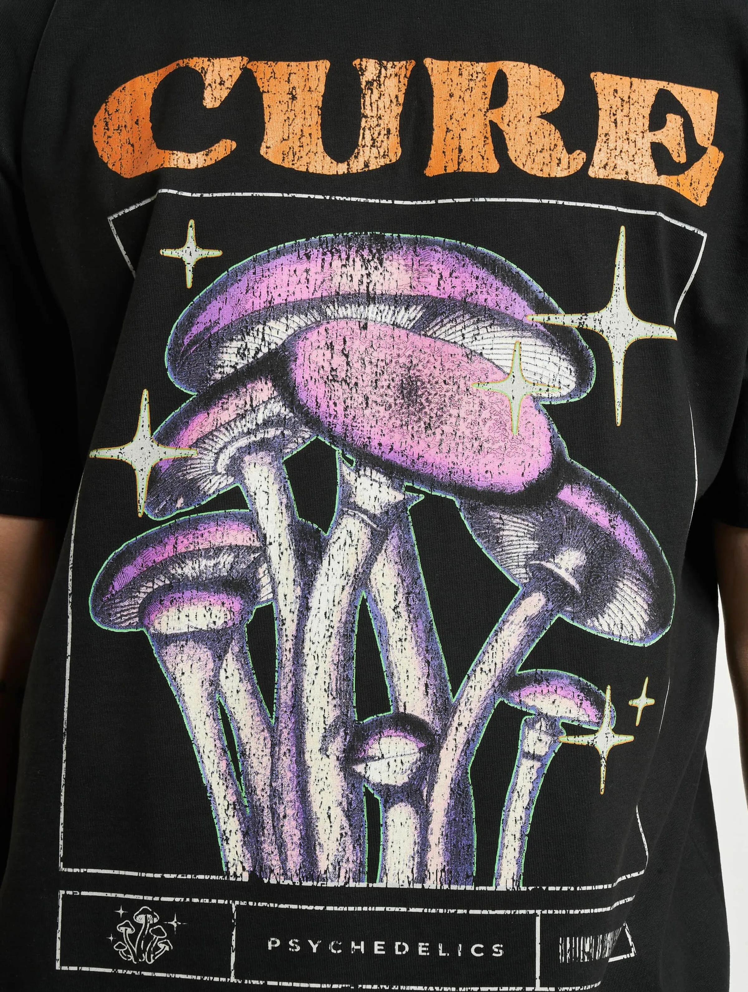 Mister Tee Upscale Cure Oversize