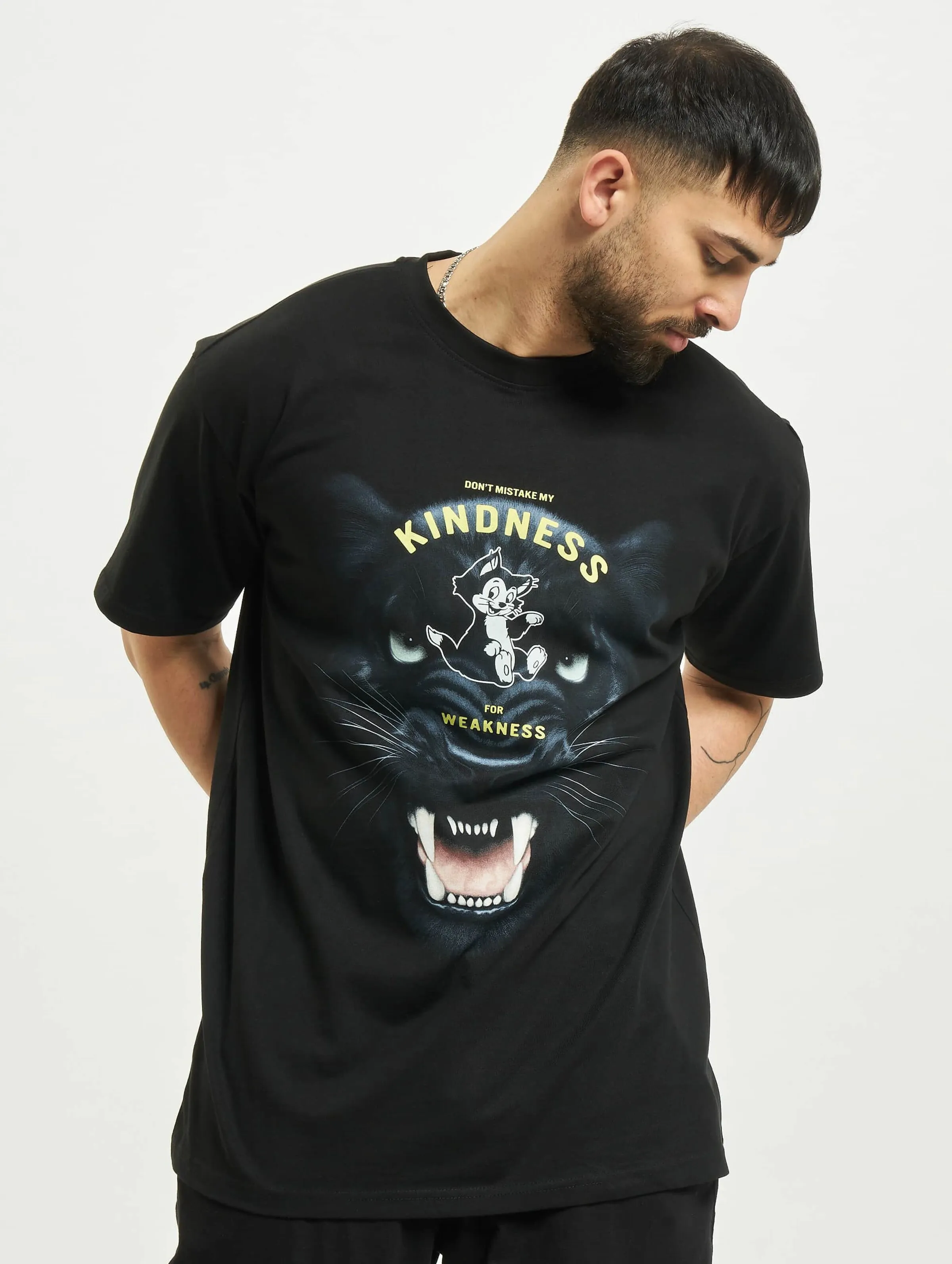 Mister Tee Upscale Kindness No Weakness Oversize