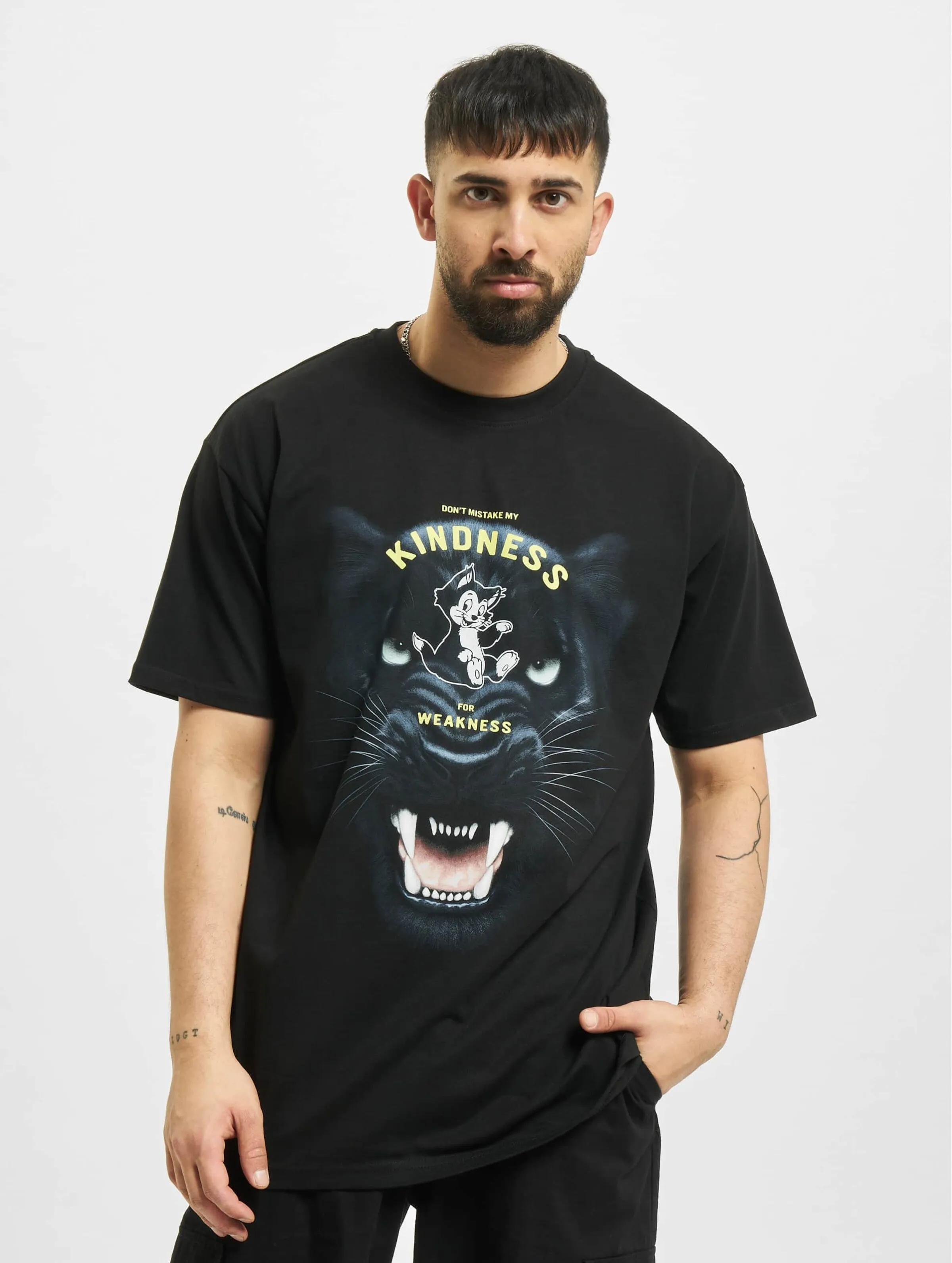 Mister Tee Upscale Kindness No Weakness Oversize