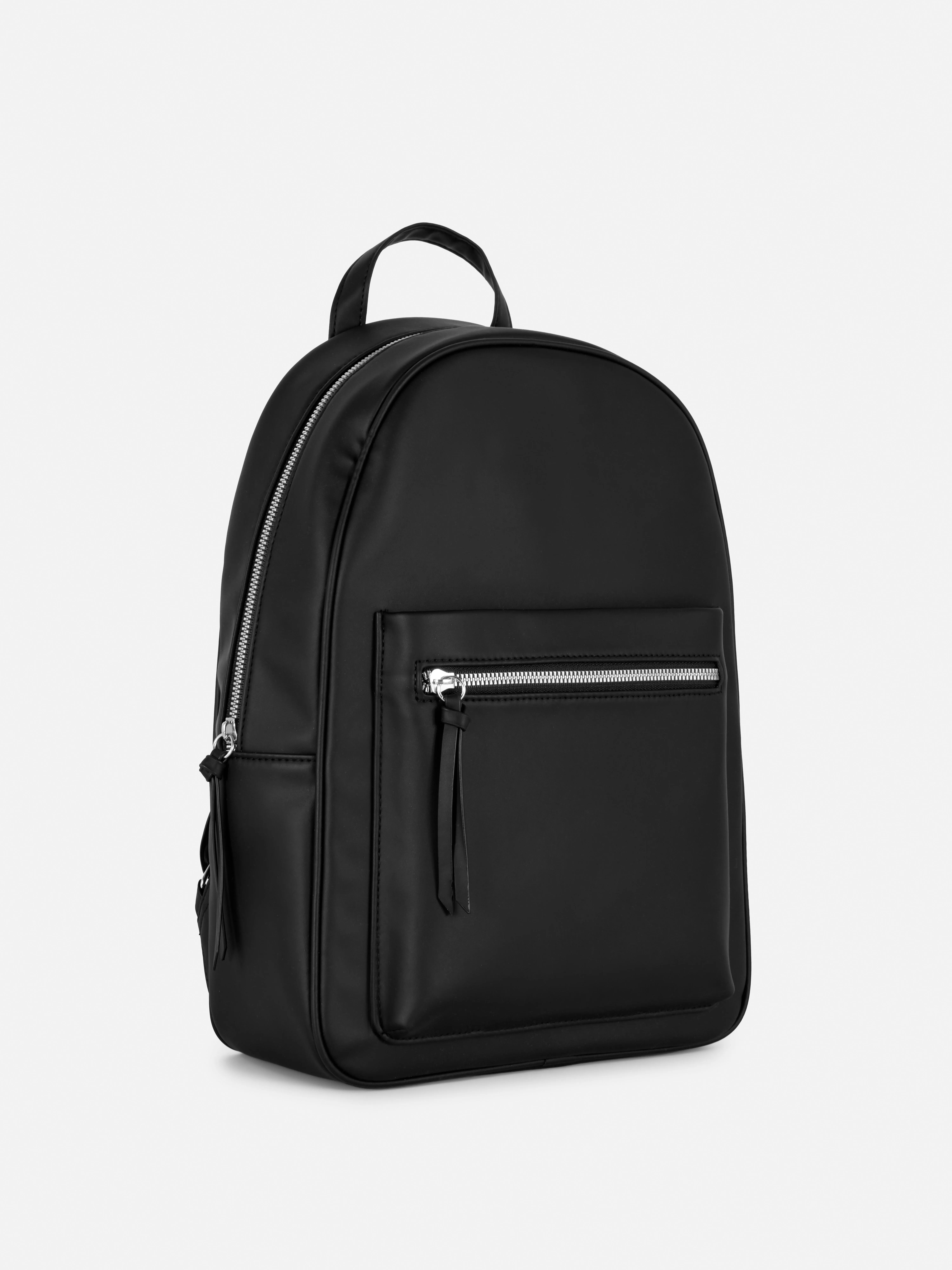 Mochila de piel sintética