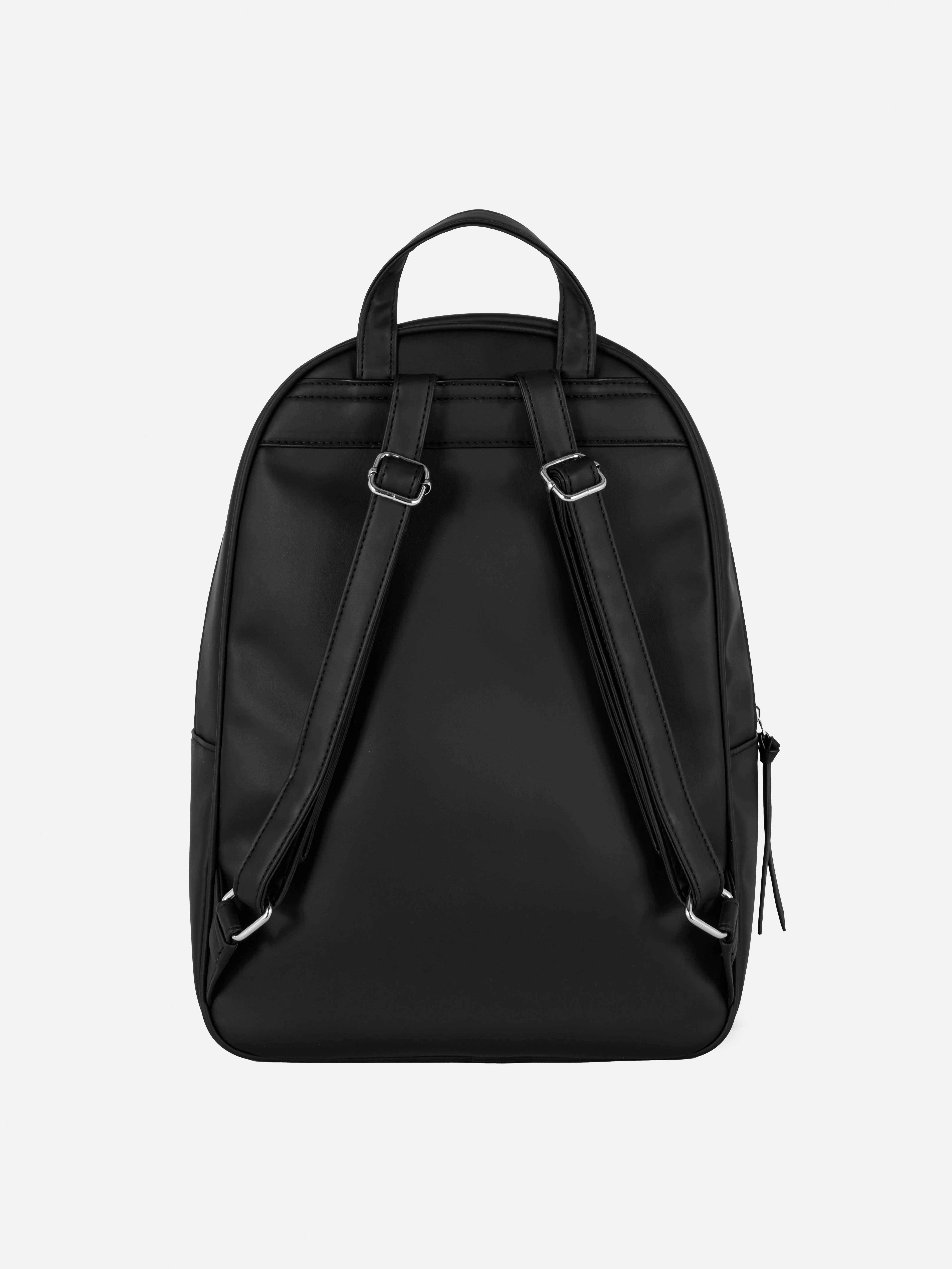 Mochila de piel sintética