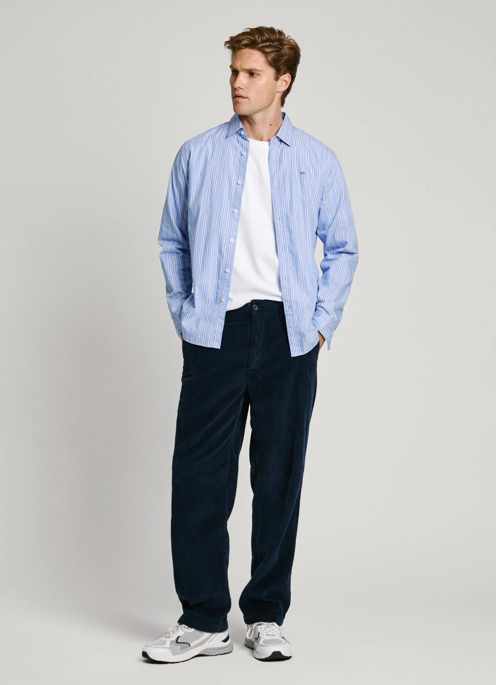 pantalón chino de pana fit relaxed