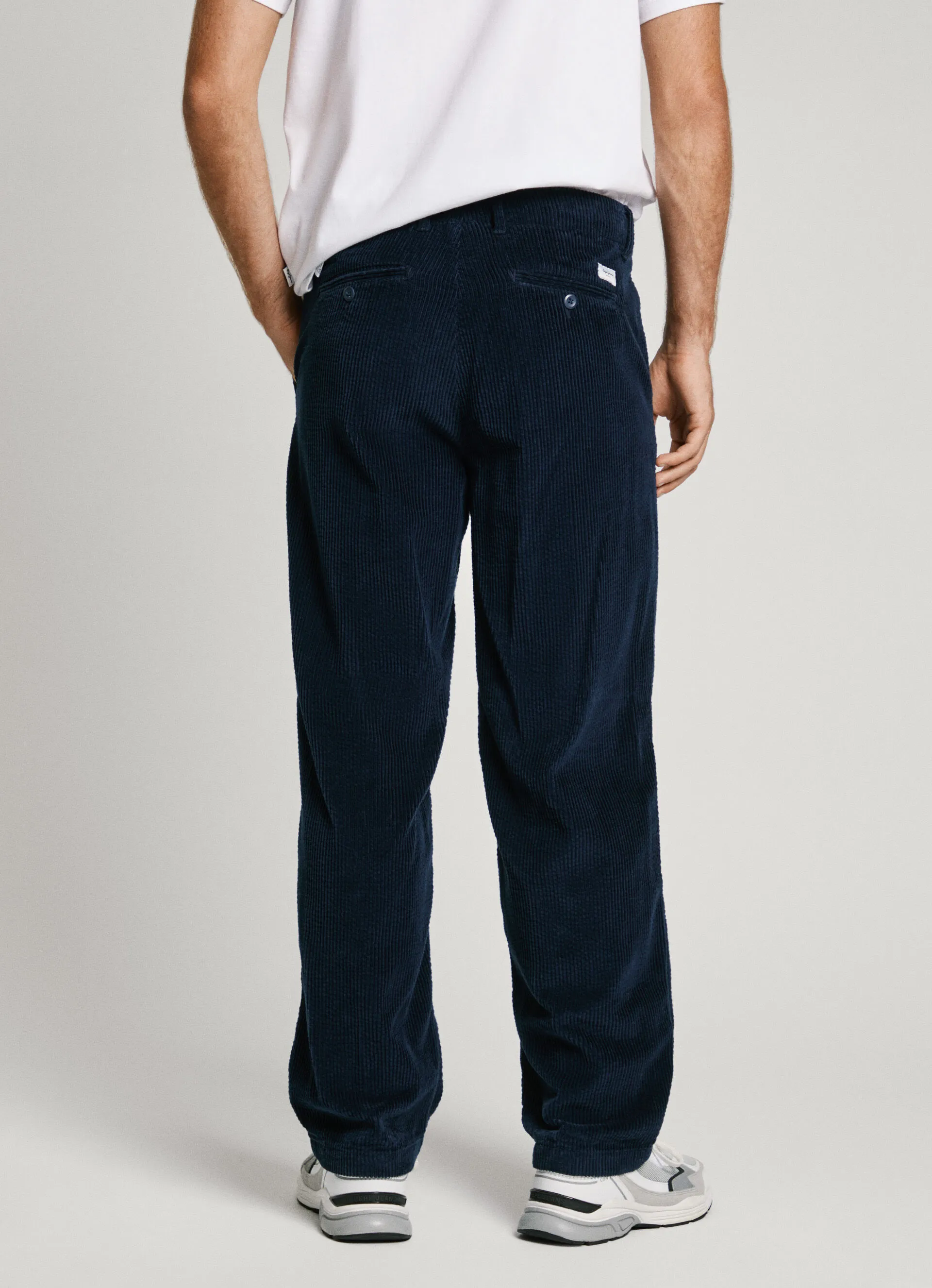 pantalón chino de pana fit relaxed