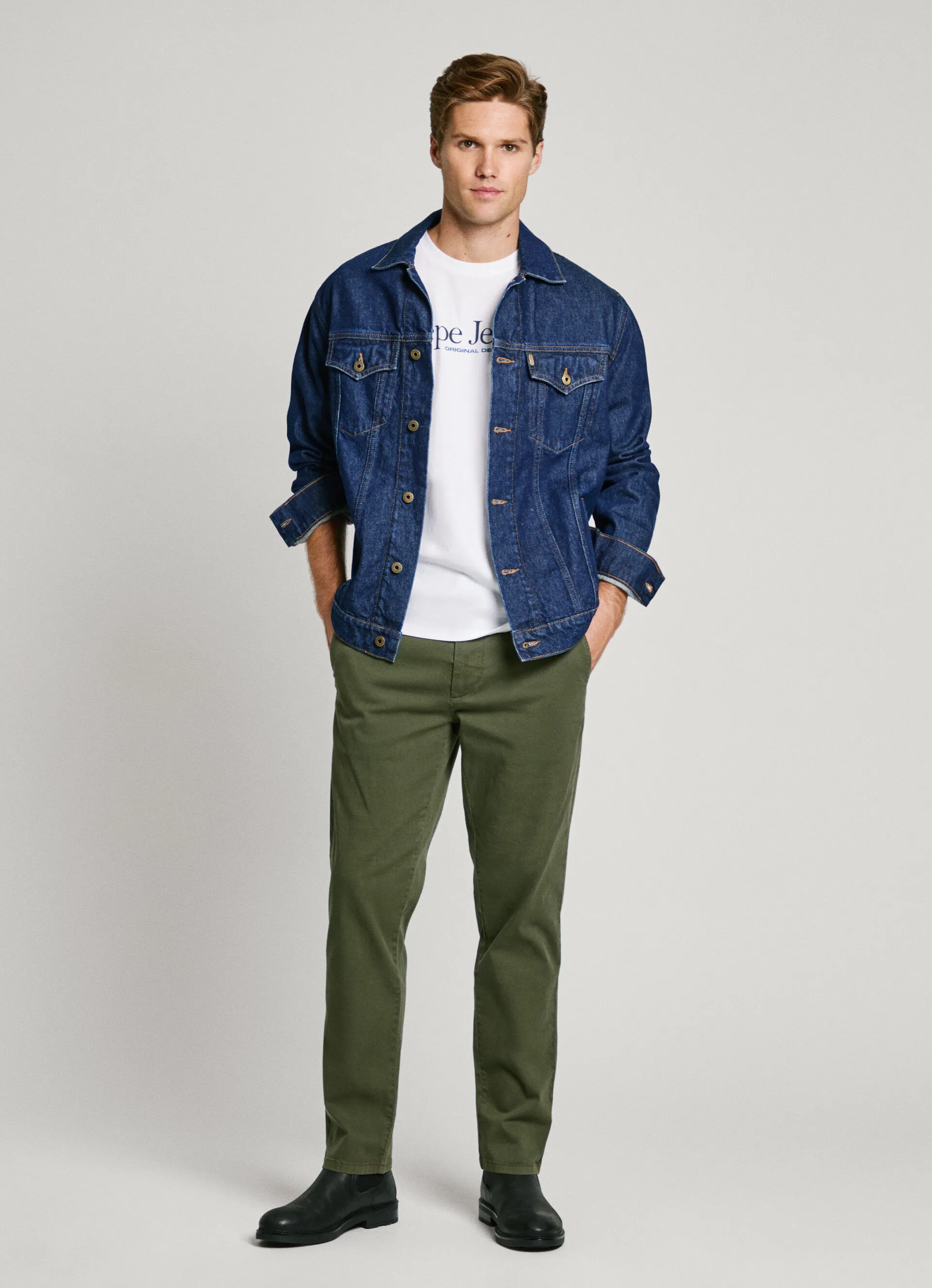 pantalón chino fit slim