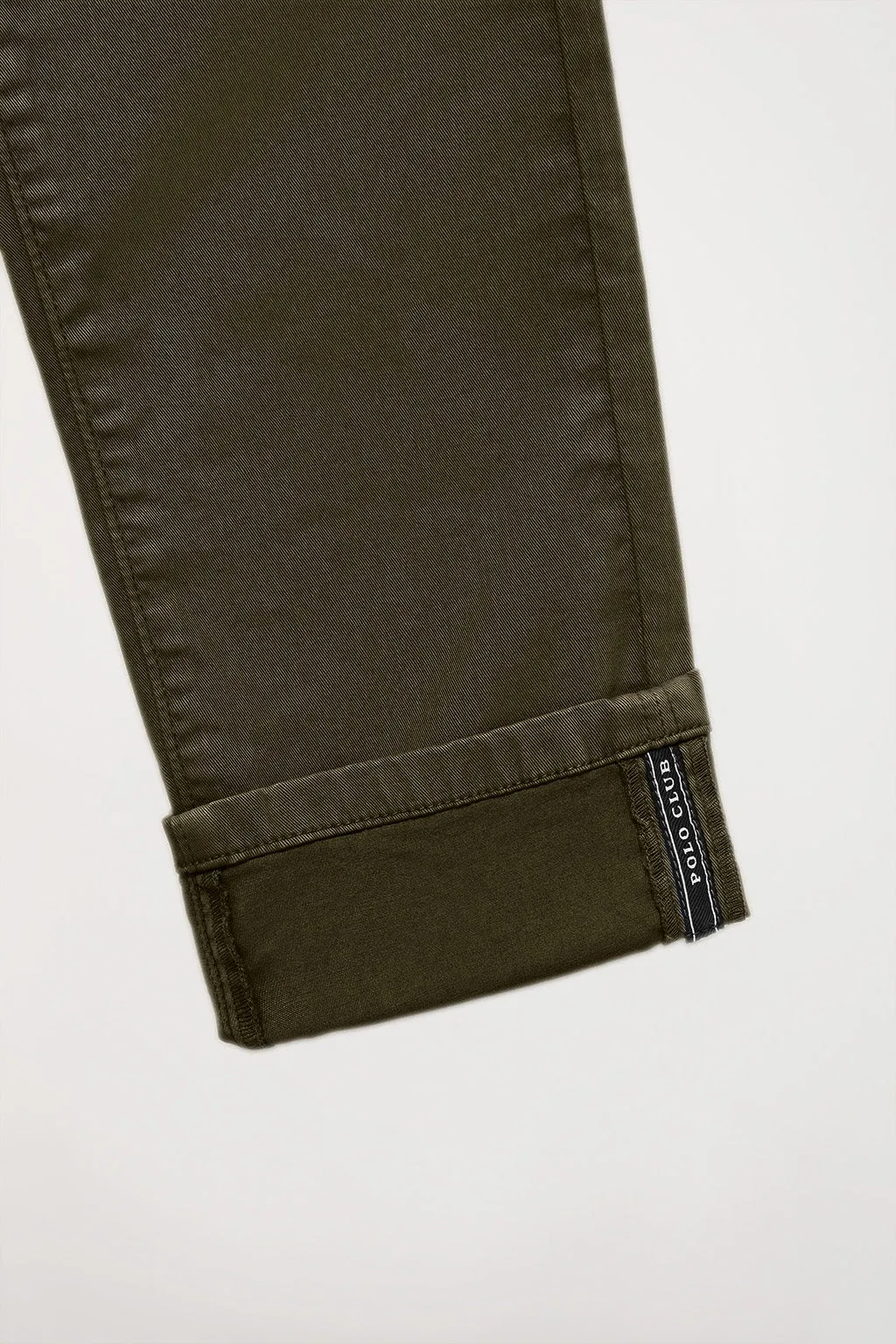 Pantalón chino verde oscuro de algodón elástico con detalles Polo Club