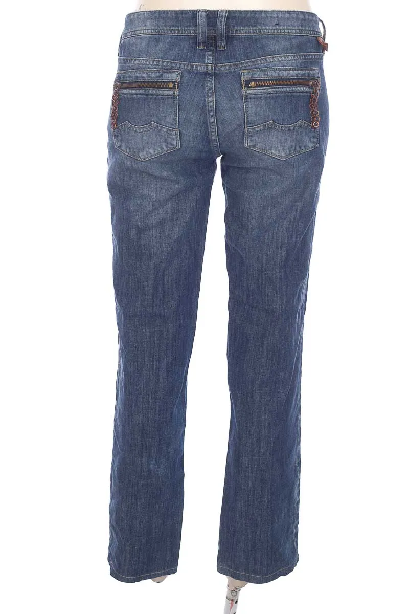 PANTALóN COLOR AZUL  CHEVIGNON
