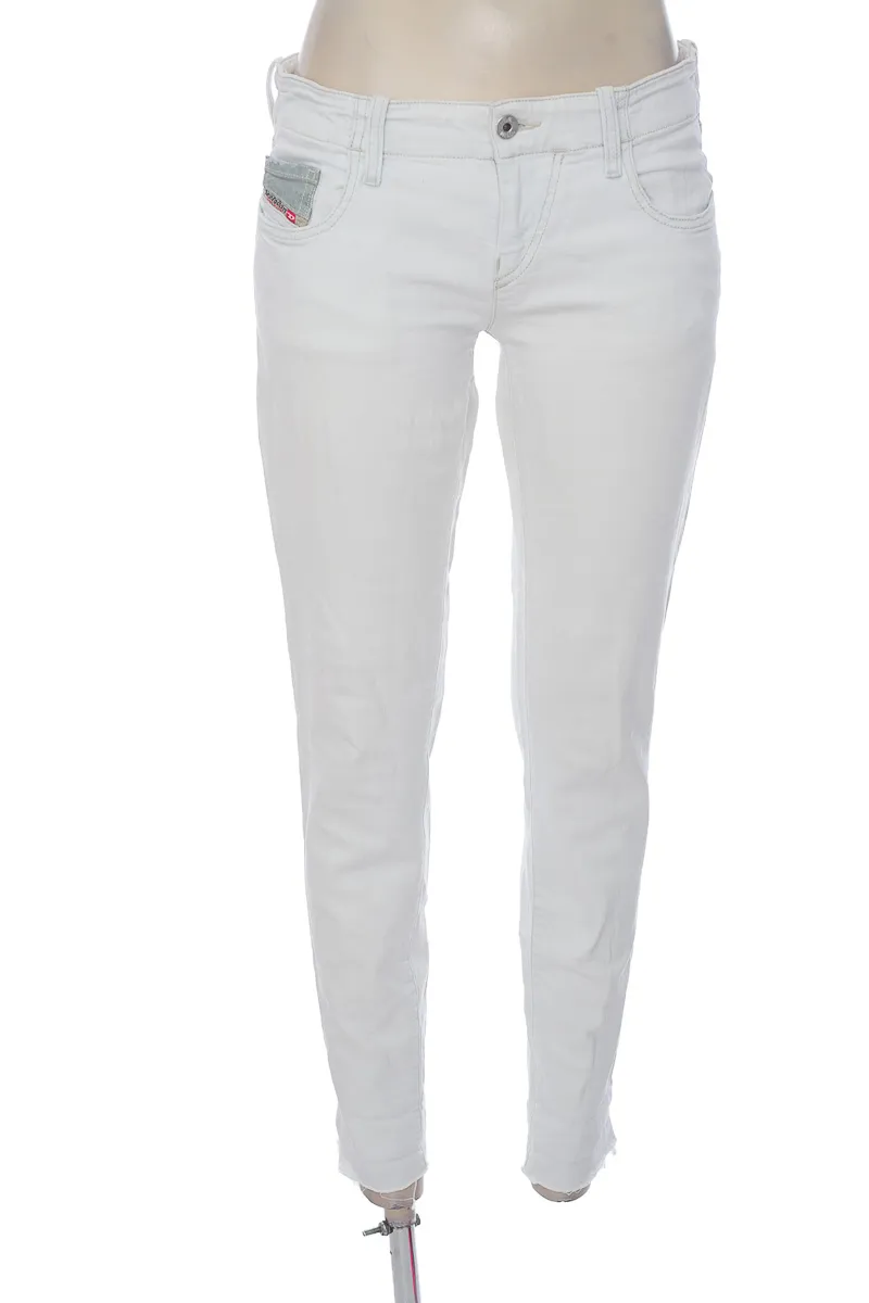 PANTALóN COLOR BLANCO  DIESEL