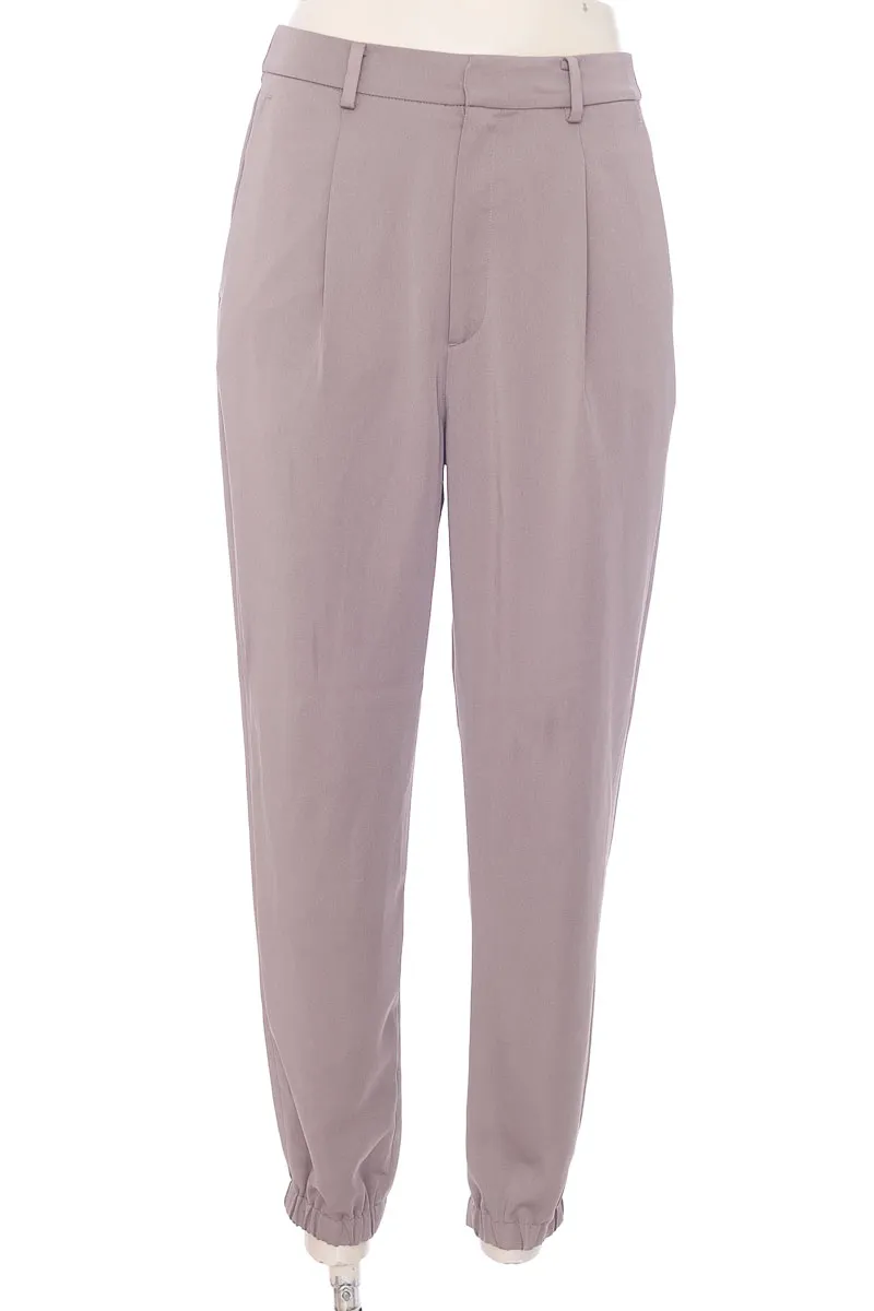 PANTALóN COLOR GRIS  UNIQLO