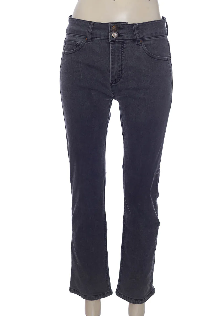 PANTALóN COLOR GRIS  UNIVERSITY
