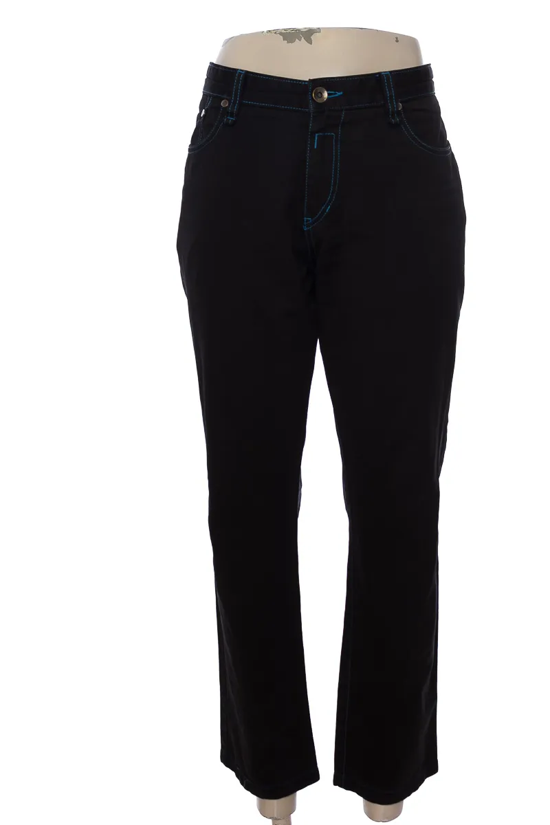 PANTALóN COLOR NEGRO  ARTURO CALLE
