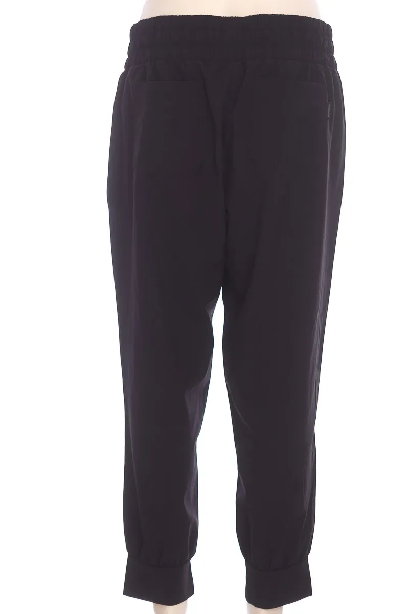 PANTALóN COLOR NEGRO  AVALANCHE