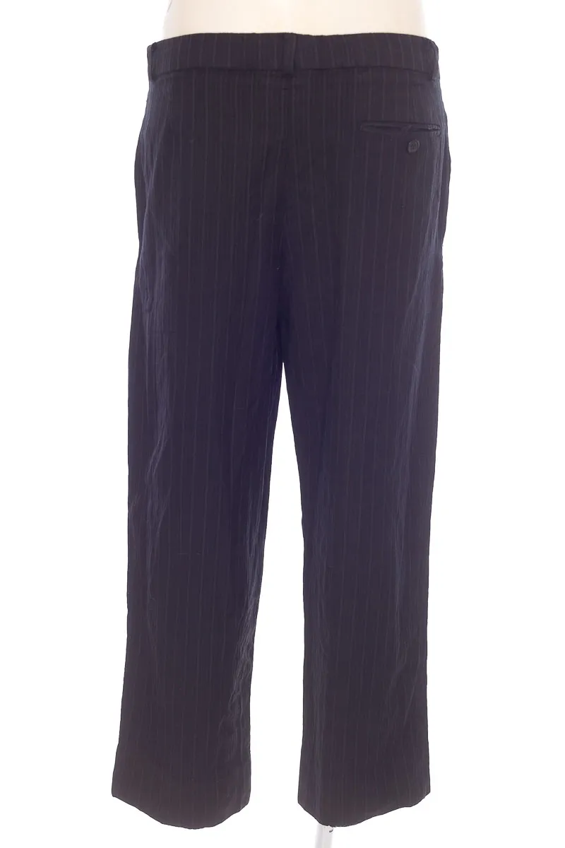 PANTALóN COLOR NEGRO  DCALIDAD