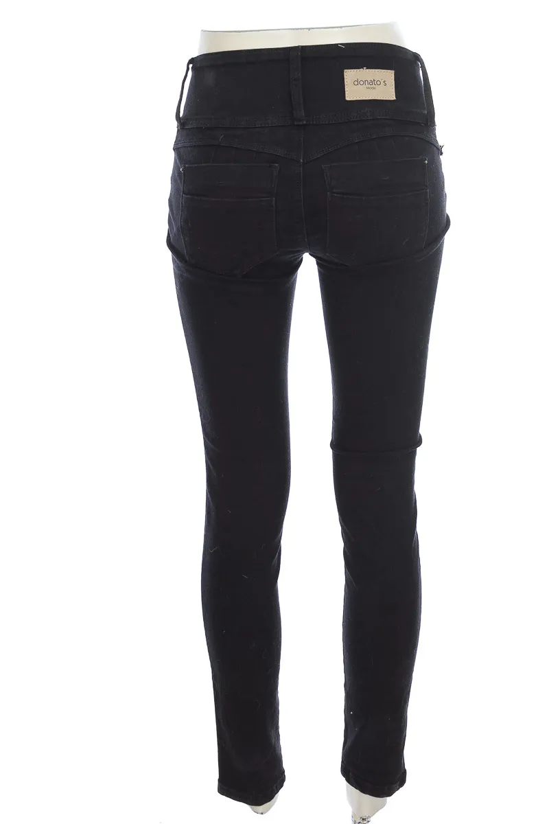 PANTALóN COLOR NEGRO  DONATO‘S