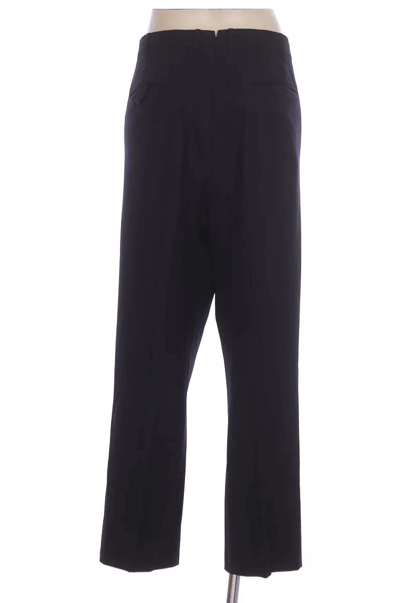 PANTALóN COLOR NEGRO  HERNANDO TRUJILLO