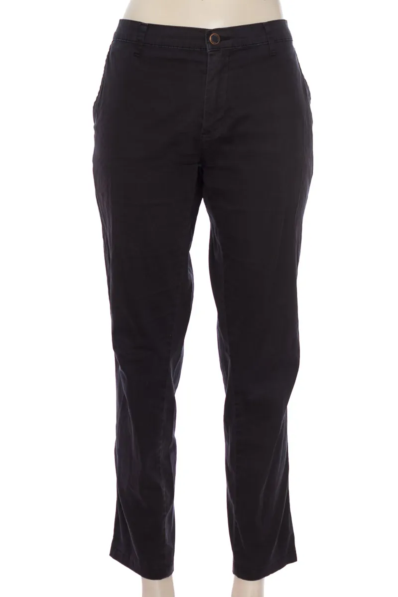 PANTALóN COLOR NEGRO  ZARA