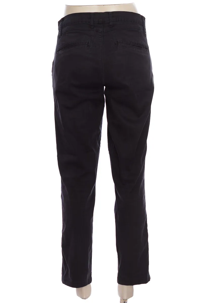 PANTALóN COLOR NEGRO  ZARA