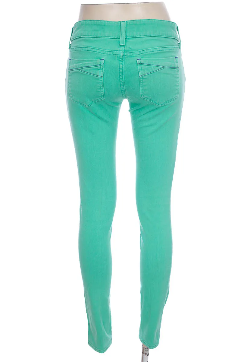 PANTALóN COLOR VERDE  GUESS